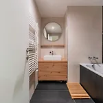 Sky Park Deluxe - Castle View - Free Parking דירה ברטיסלאבה