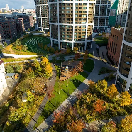 Sky Park Deluxe - Castle View - Free Parking *