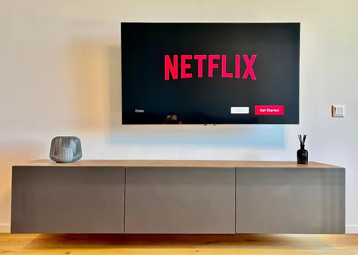 Sky Park Deluxe - Castle View - Free Parking *