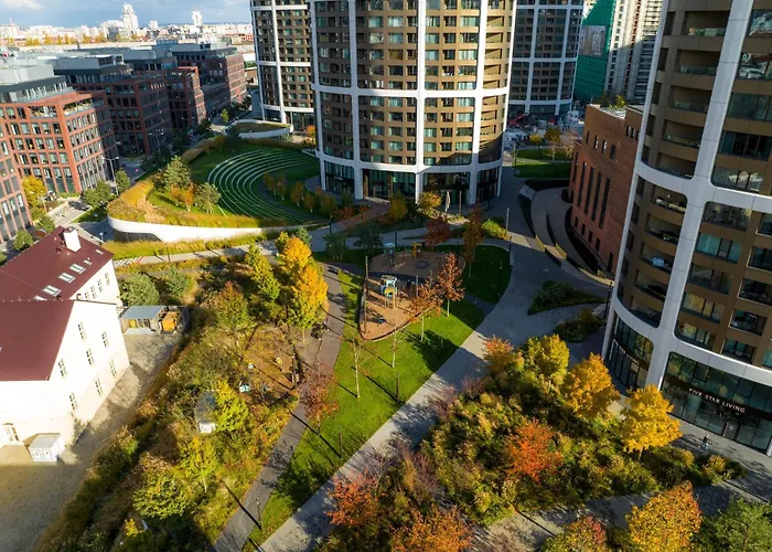 Sky Park Deluxe - Castle View - Free Parking *