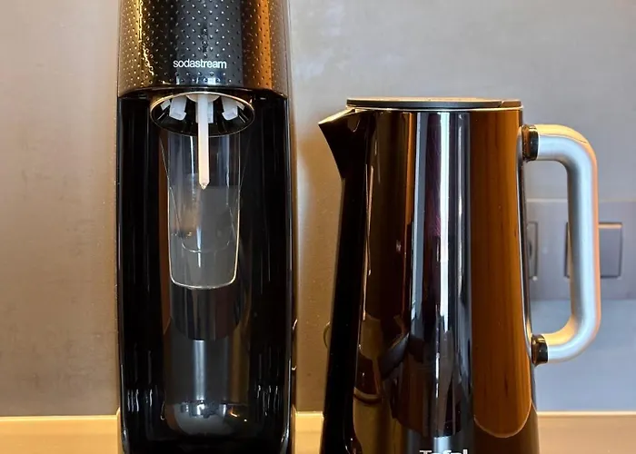 Sky Park Deluxe - Castle View - Free Parking דירה