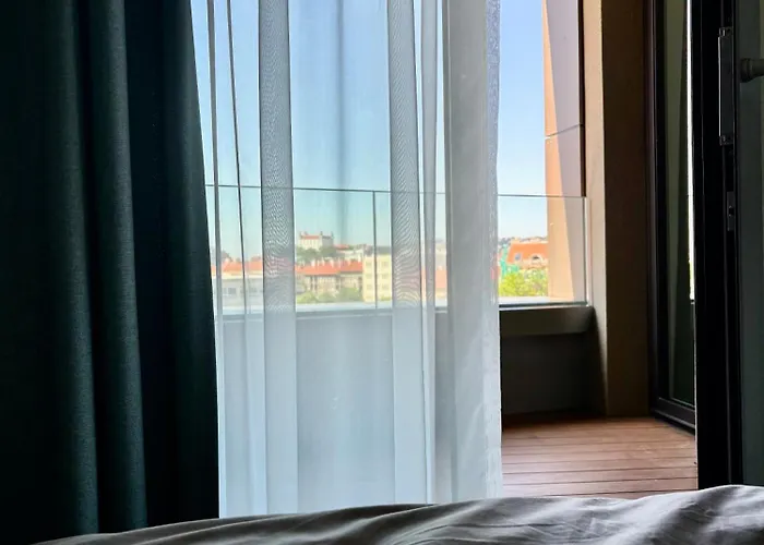 Sky Park Deluxe - Castle View - Free Parking Daire